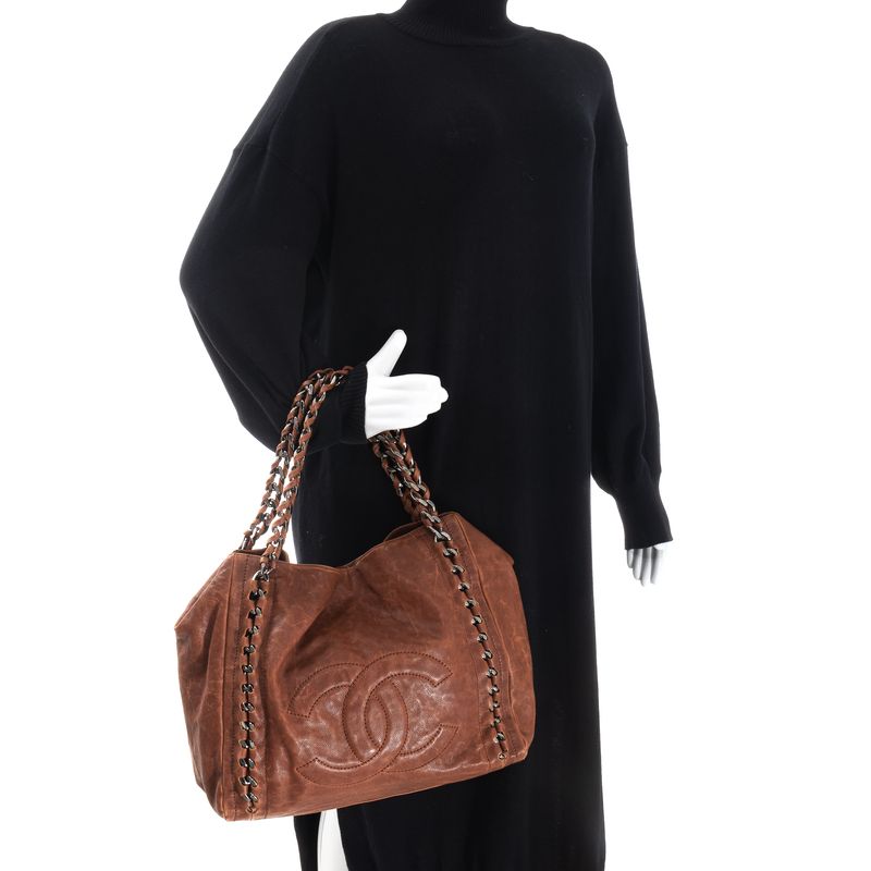 Bolsa-Chanel-Modern-Chain-Tote-Couro-Marrom