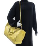Bolsa-Valentino-Garavani-Rockstud-Couro-Amarelo