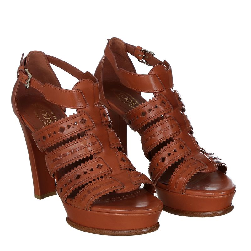 Sandalia-Tods-Couro-Marrom