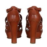 Sandalia-Tods-Couro-Marrom