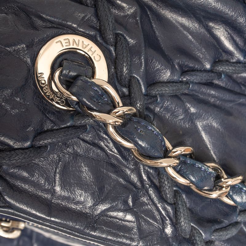Bolsa-Chanel-Ultra-Stitch-Chain-Tote-Lambskin-Marinho