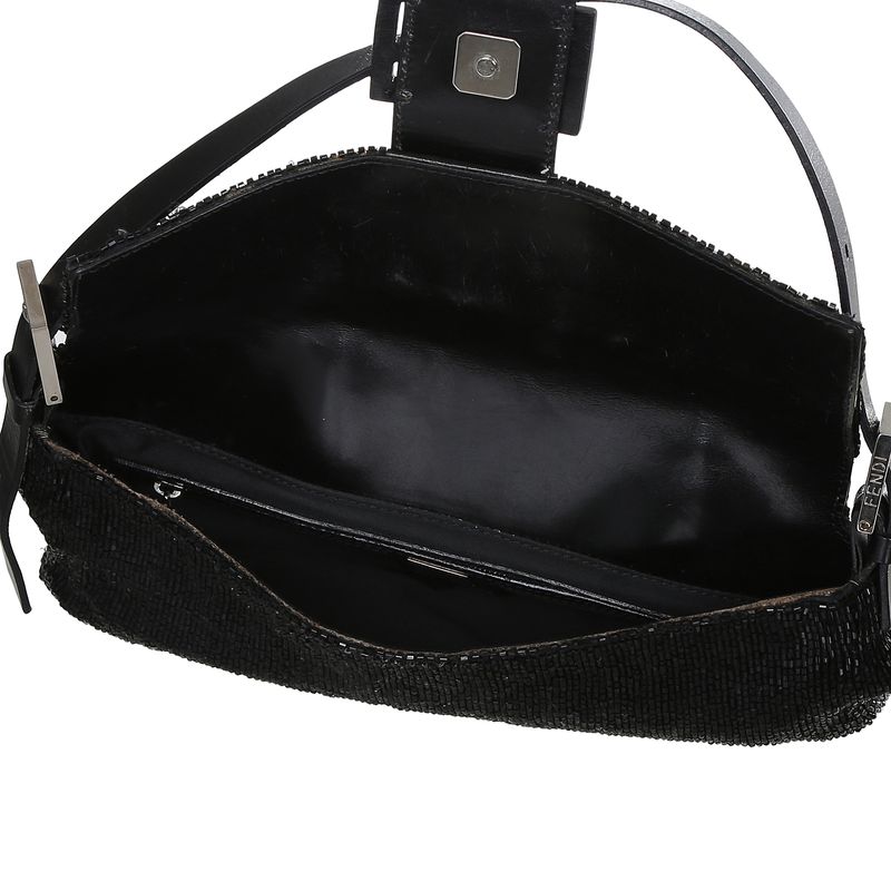 Bolsa-Fendi-Baguette-Bordada-Preta-