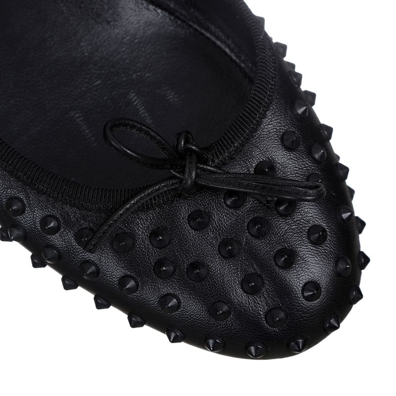 Sapatilha-Gucci-Couro-Preto-e-Spikes-