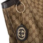 Bolsa-Gucci-Sukey-GG-Canvas