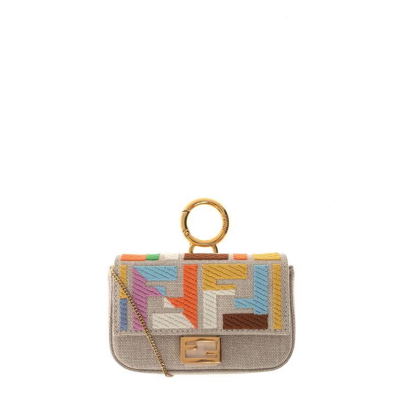 Bolsa-Fendi-Nano-Baguette-Charm