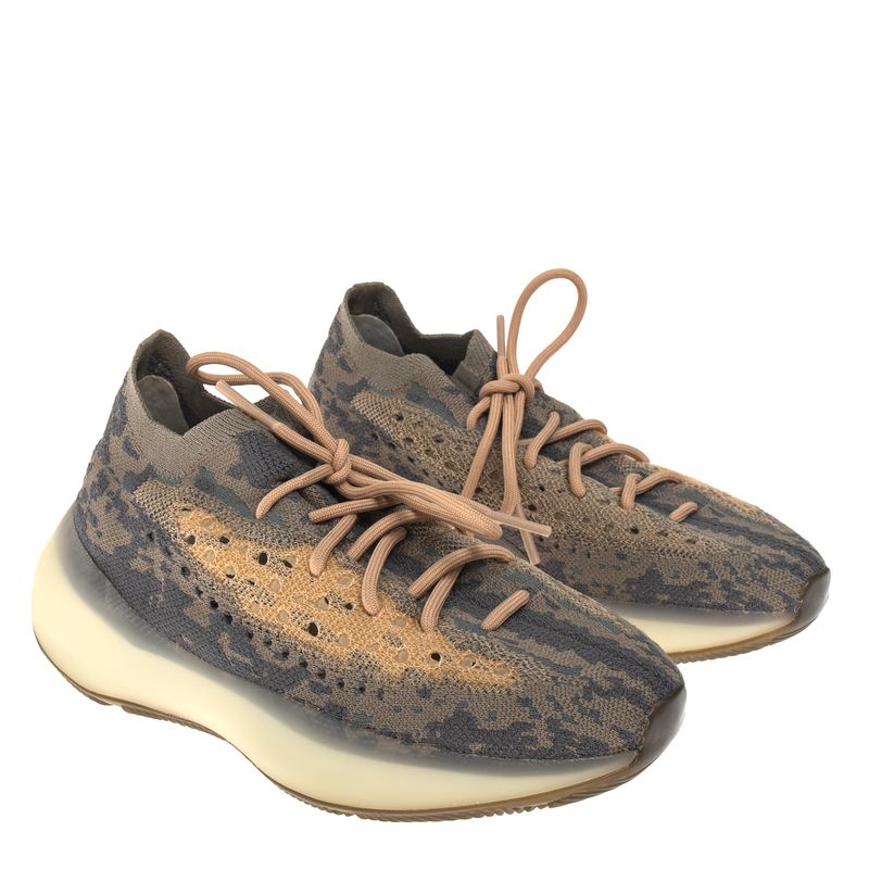 Tenis-Adidas-Yeezy-Cinza-e-Bege
