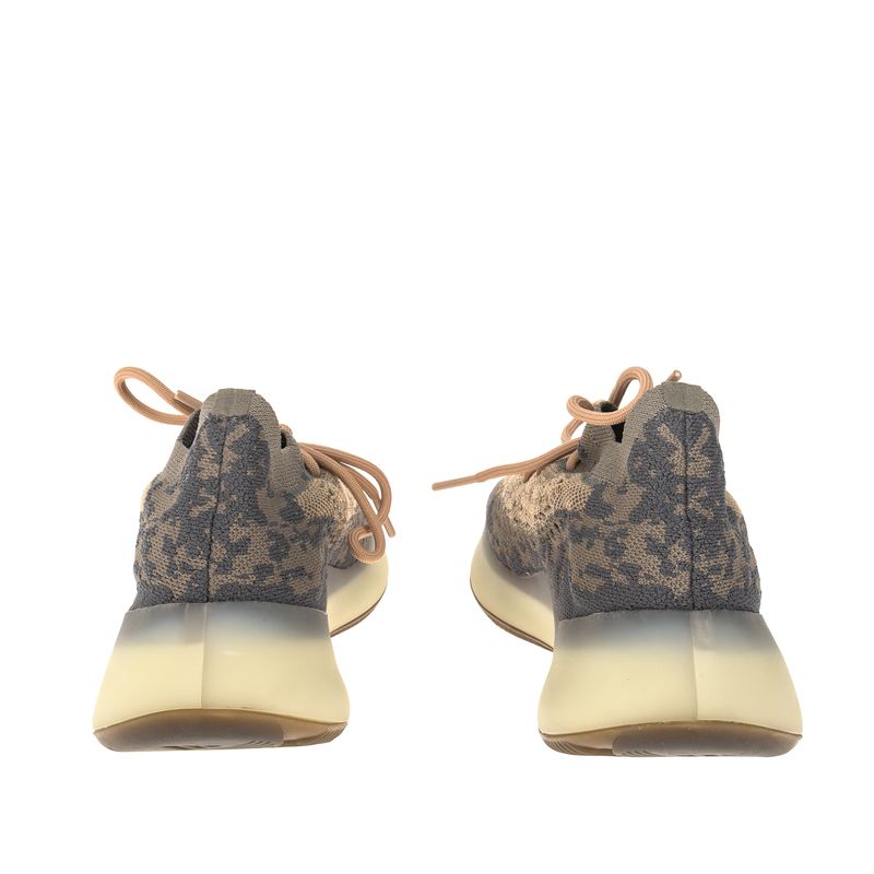 Tenis-Adidas-Yeezy-Cinza-e-Bege