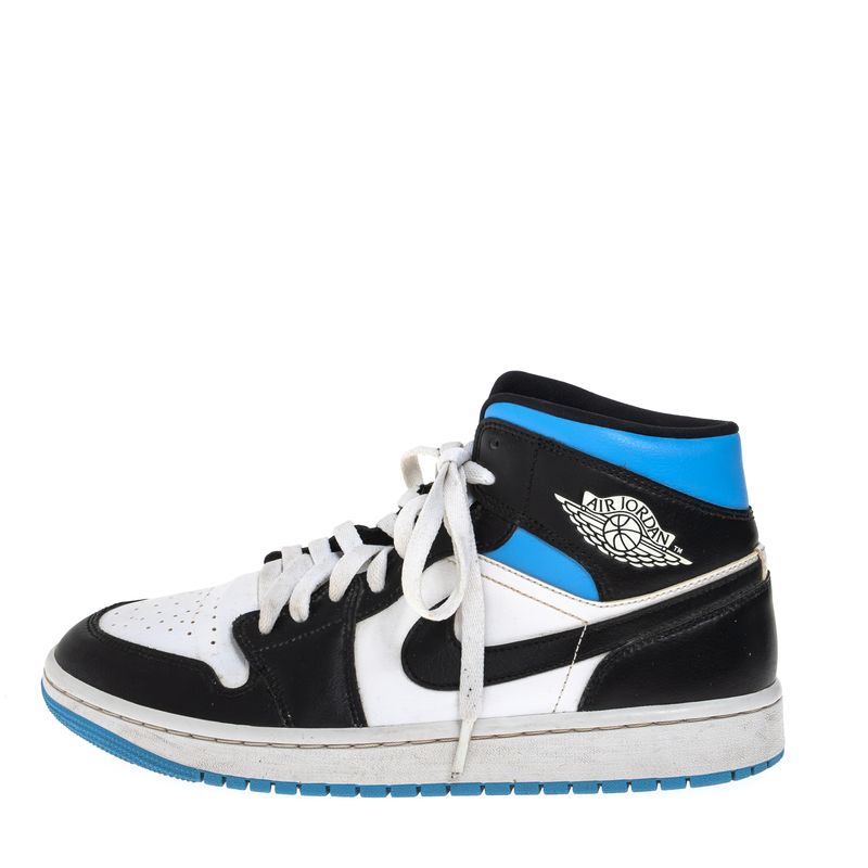 Tenis-Nike-Air-Jordan-1-High-Preto-Azul-e-Branco