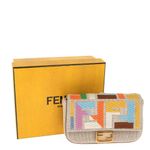 Bolsa-Fendi-Nano-Baguette-Charm