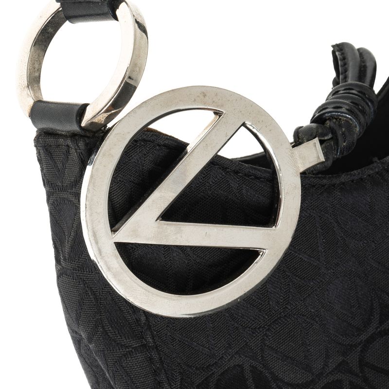 Bolsa-Valentino-Garavani-Vintage-Pendente-V-Preta