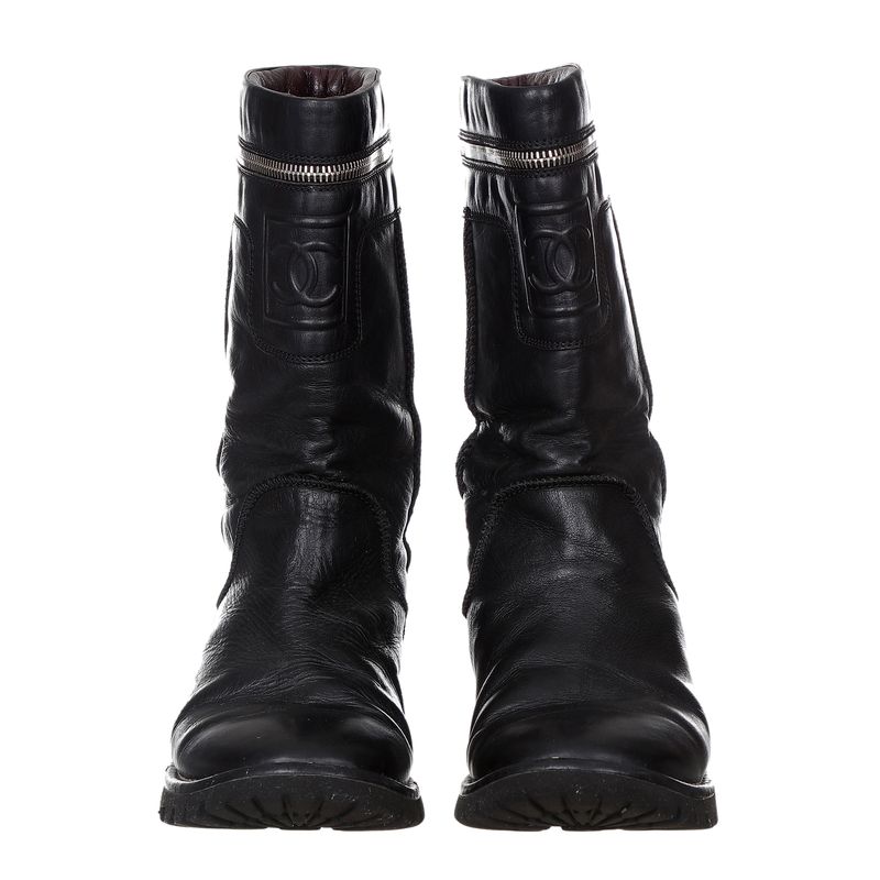 Bota-Chanel-Ziper-e-Couro-Preto