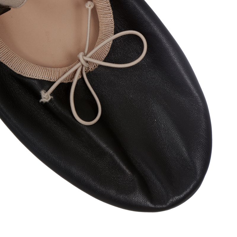 84539-Sapatilha-Valentino-Studs-e-Couro-Preto-6