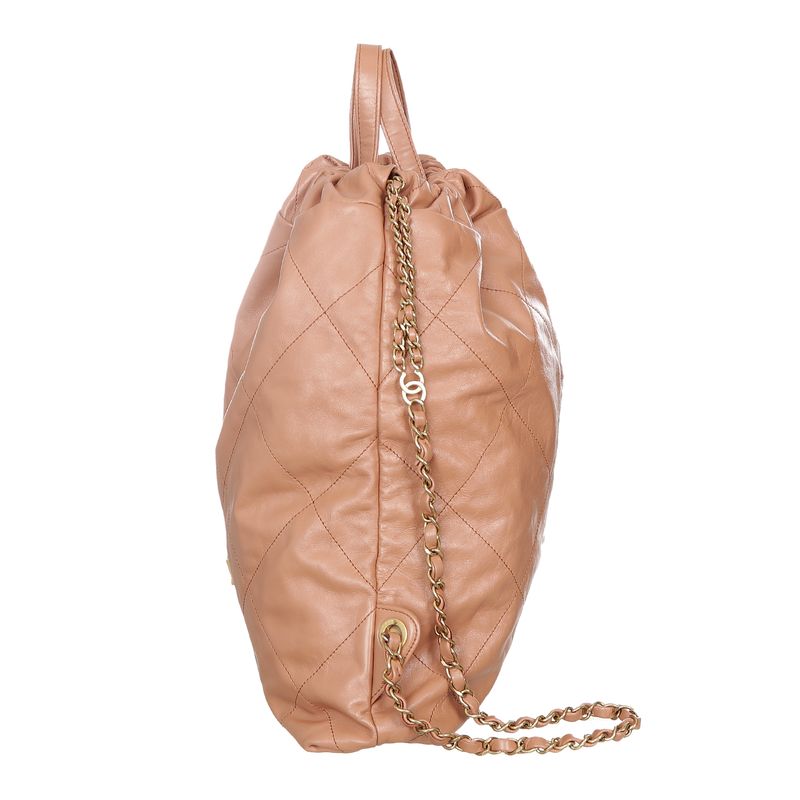 Bolsa-Chanel-22-Mochila-Marrom