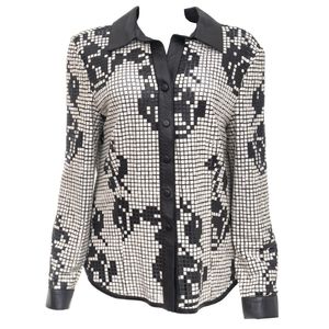 Camisa Patrícia Viera Pixels Couro Branco e Preto