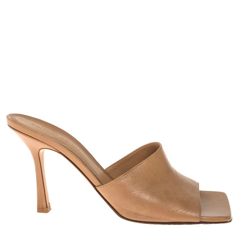 Sandalia-Bottega-Veneta-Mule-Bege
