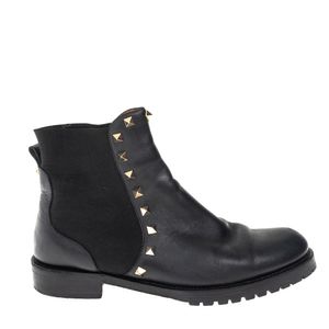 Bota Chelsea Valentino Garavani Rockstud Preta
