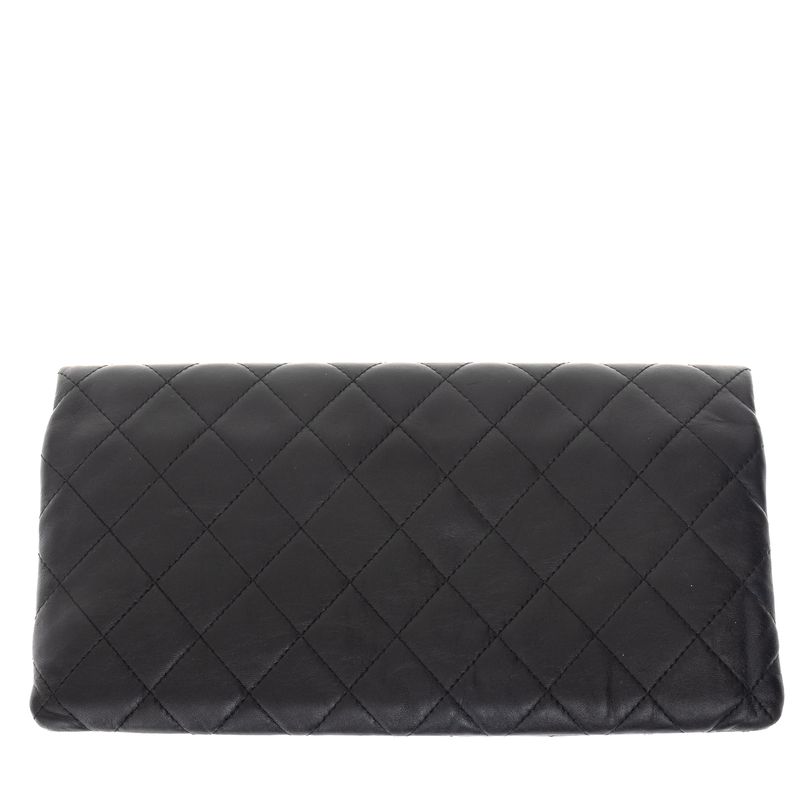 Clutch-Chanel-Flap-CC-Beauty-