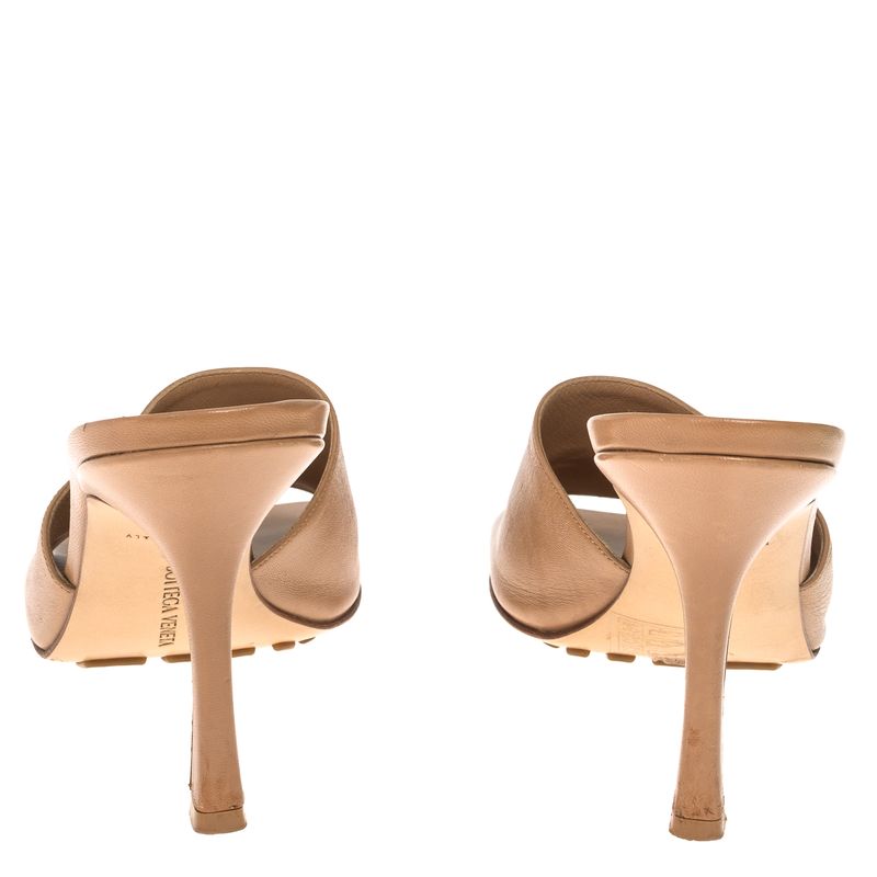 Sandalia-Bottega-Veneta-Mule-Bege