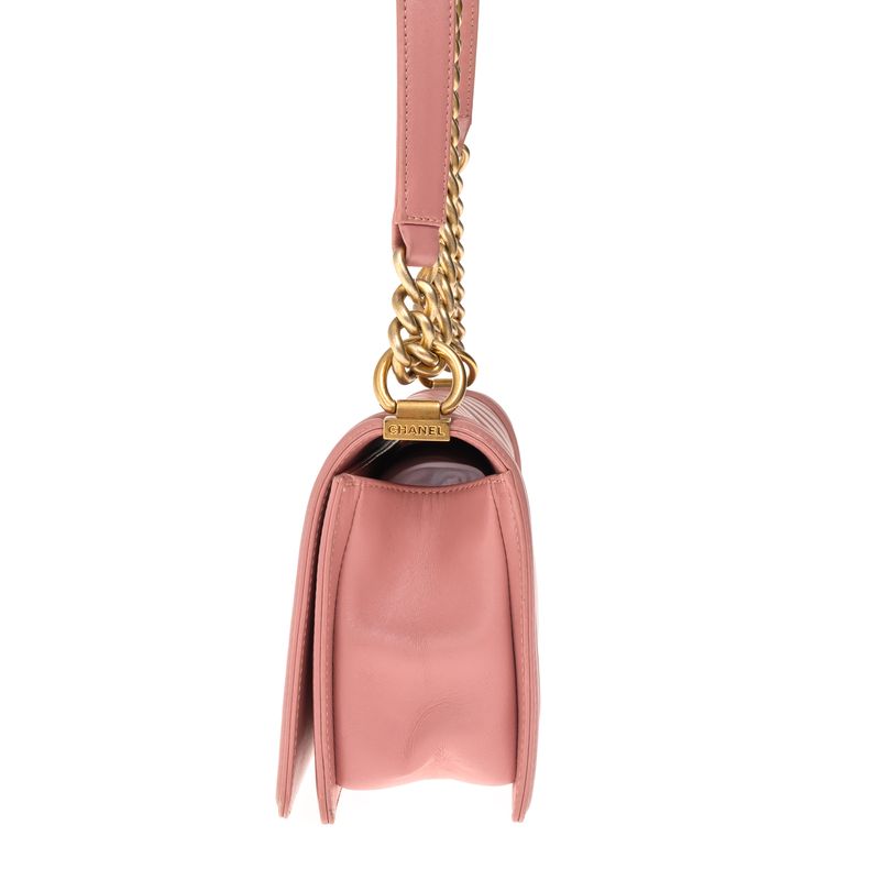 Bolsa-Chanel-Boy-Media-Rosa