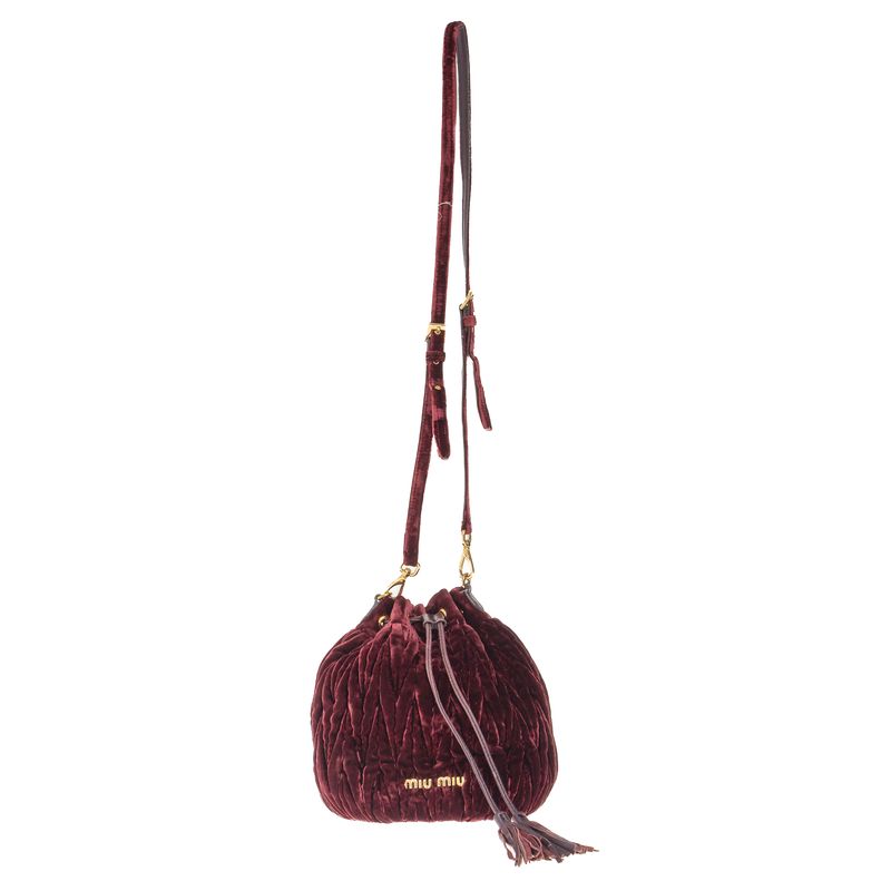 Bolsa-Miu-Miu-Bucket-Matelasse-Veludo-Bordo
