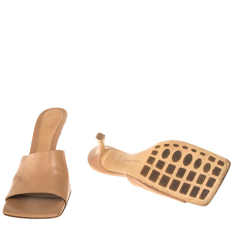 Sandalia-Bottega-Veneta-Mule-Bege