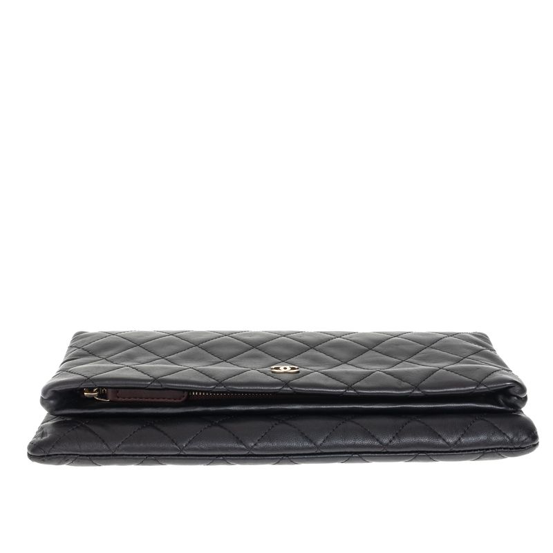 Clutch-Chanel-Flap-CC-Beauty-