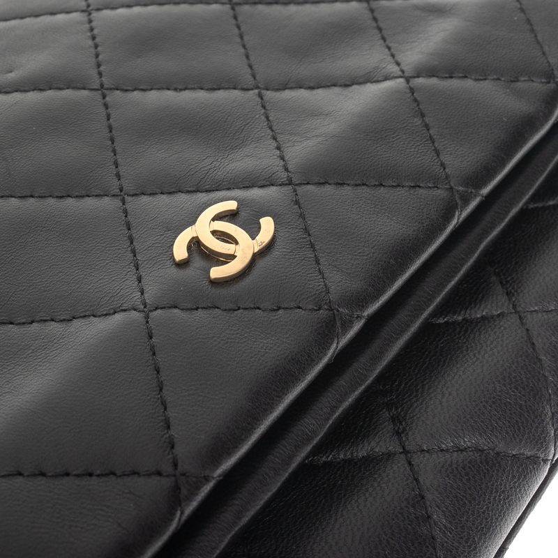 Clutch-Chanel-Flap-CC-Beauty-