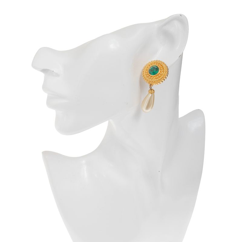 Brinco-Swarovski-Pendente-com-Cristal-Verde-e-Esfera-Perolada