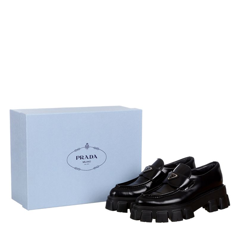 Mocassim-Prada-Couro-Preto-Tratorado