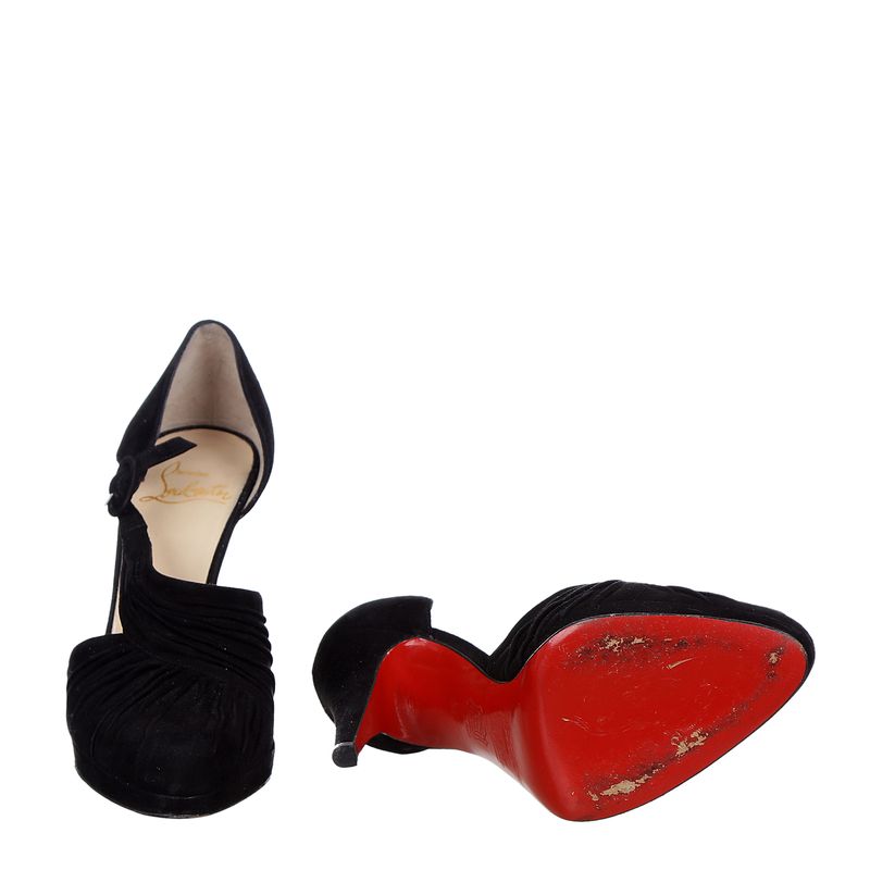 84822-Sapato-Christian-Louboutin-Camurca-Preto-5