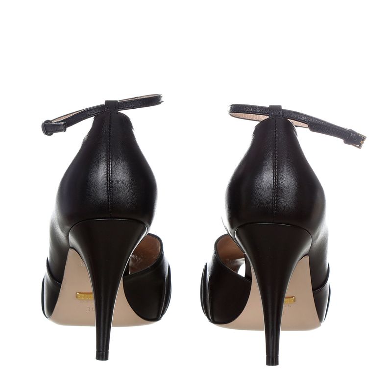 Sandalia-Gucci-Placa-Couro-Preto-