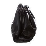 Bolsa-Bottega-Veneta-The-Pouch-Couro-Preta