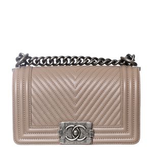 Bolsa Chanel Boy Chevron Bege