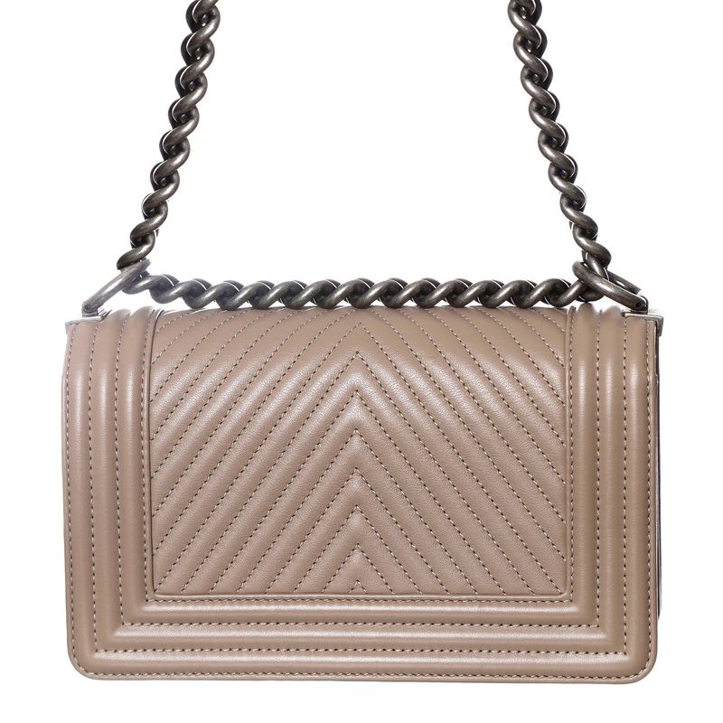 Bolsa-Chanel-Boy-Chevron-Bege