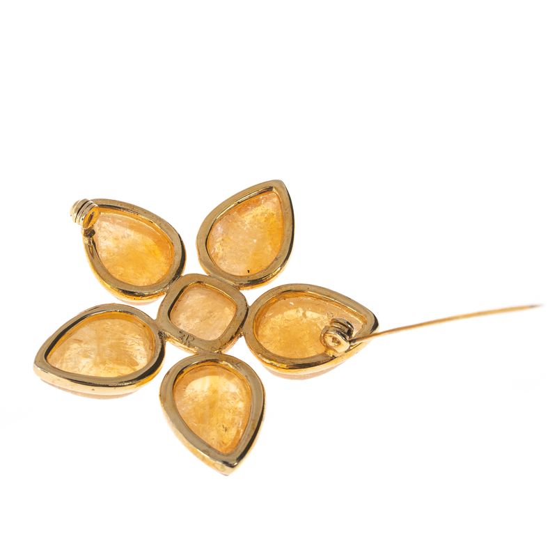 Broche-Flor-Pedras-de-Cristal