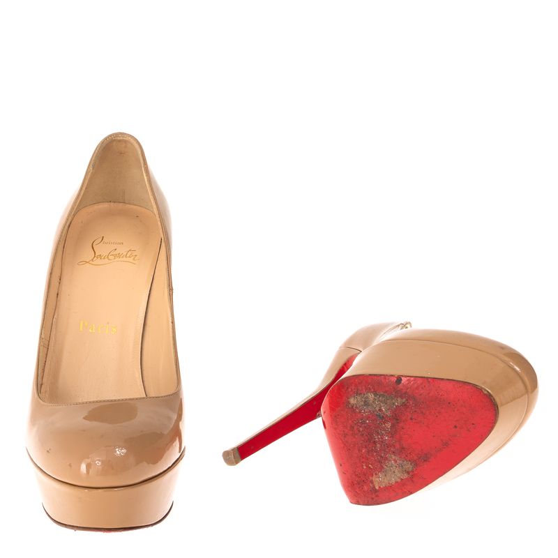 77095-Sapato-Christian-Louboutin-Verniz-Bege-5