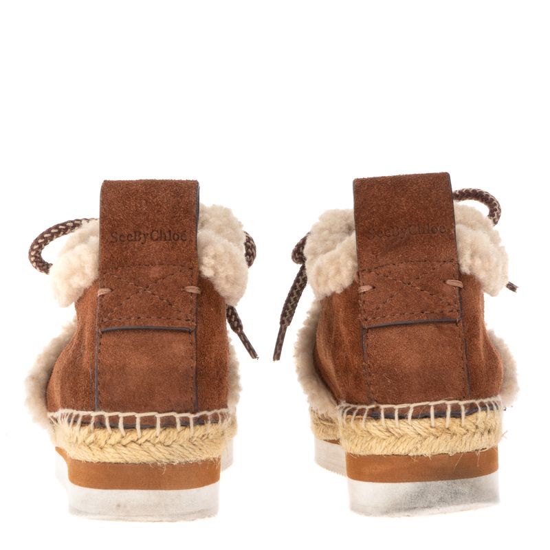 Bota-See-by-Chloe-Pelos-Marrom-