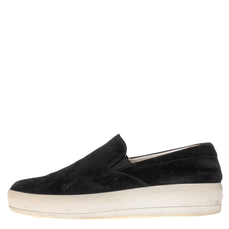 Sapato-Prada-Slip-On-Camurca-Preto