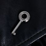 Bolsa-Miu-Miu-Coffer-Chain-Preta
