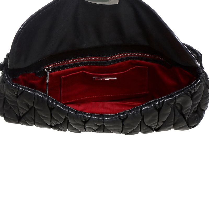 Bolsa-Miu-Miu-Coffer-Chain-Preta