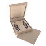 Brinco-Carla-Amorim-Hermitage-Ouro-Negro-e-Diamantes