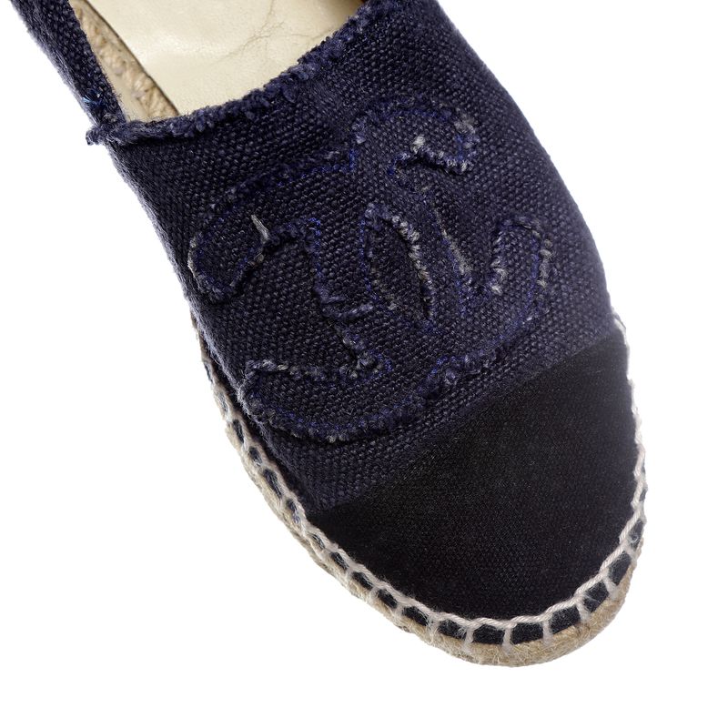 Sapato-Chanel-Espadrille-Jeans