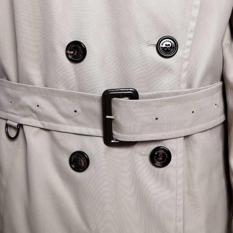 Sobretudo-Burberry-Botoes-Bege-