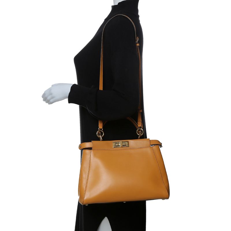 Bolsa-Fendi-Peekaboo-Regular-Carbone-