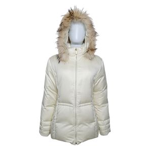 Casaco Moncler Puffer e Pelos Creme