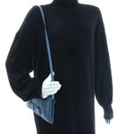 Bolsa-Salvatore-Ferragamo-Acolchoada-Azul