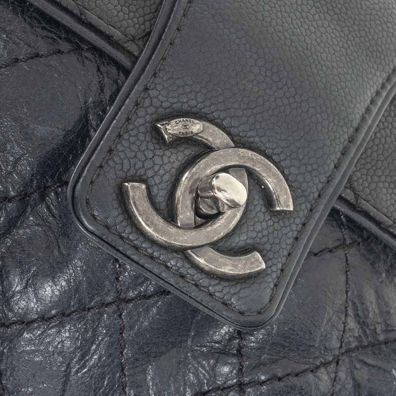 Bolsa-Chanel-Mini-Bubble-Graphic-Preta
