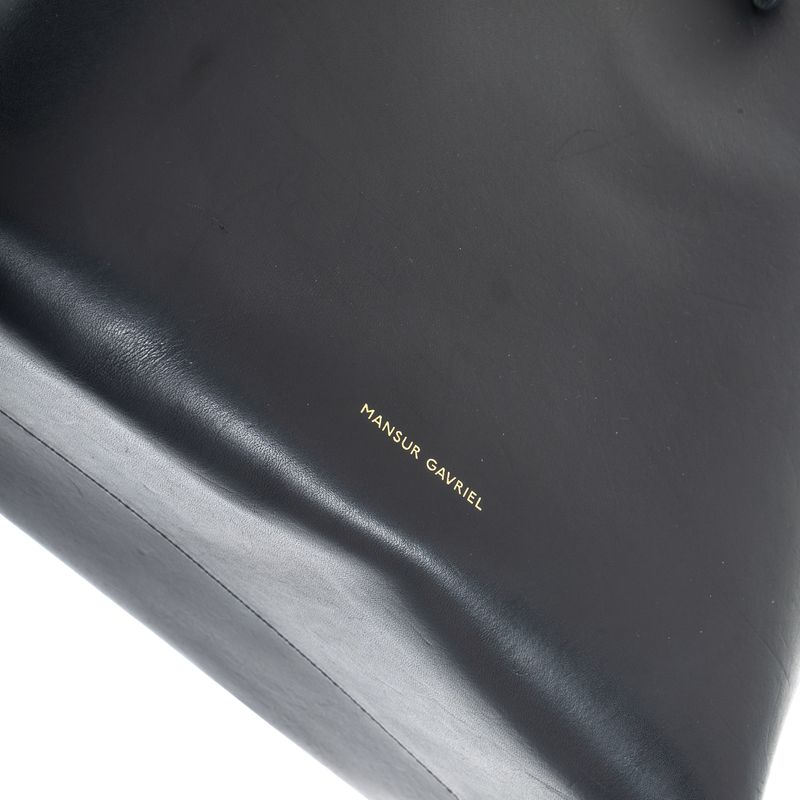 Bolsa-Mansur-Gavriel-Bucket-Grande-Preta