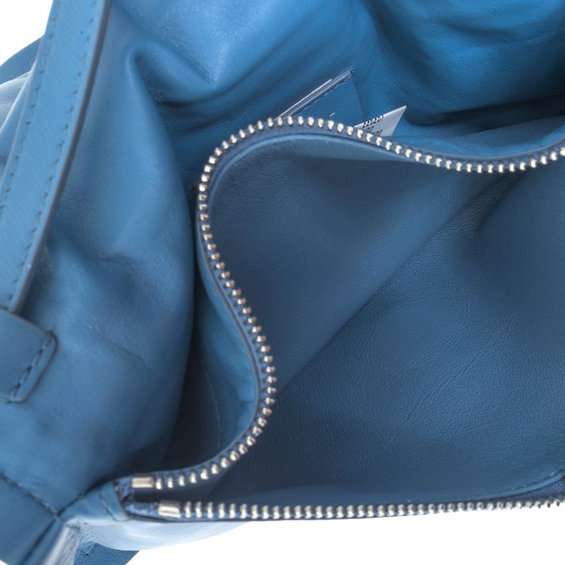 Bolsa-Salvatore-Ferragamo-Acolchoada-Azul