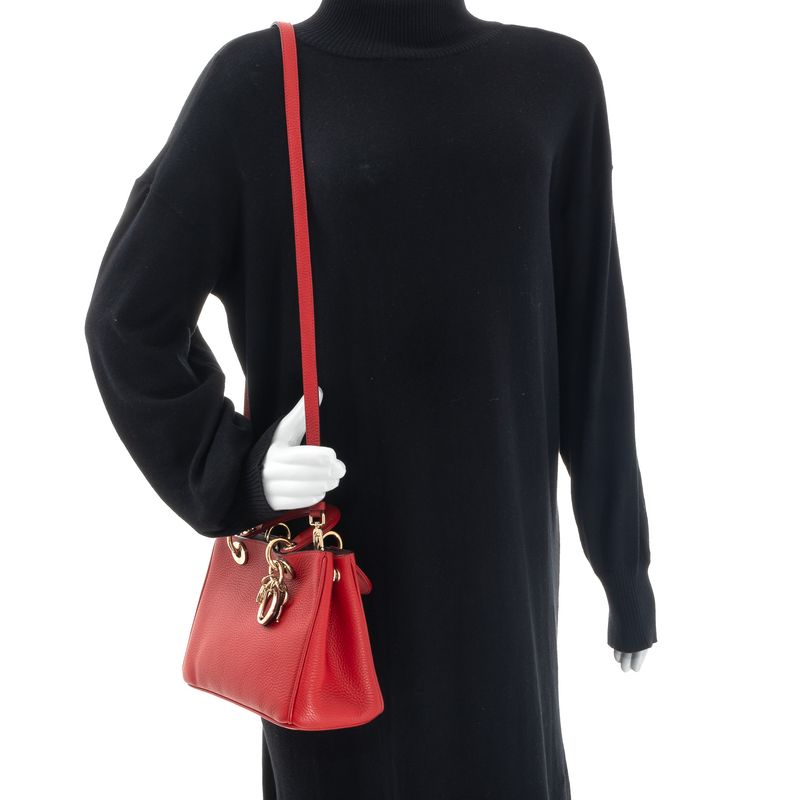 Bolsa-Christian-Dior-Diorissimo-Pequena-Vermelha